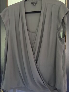 Halogen Women's Blouse in Charcoal Gray